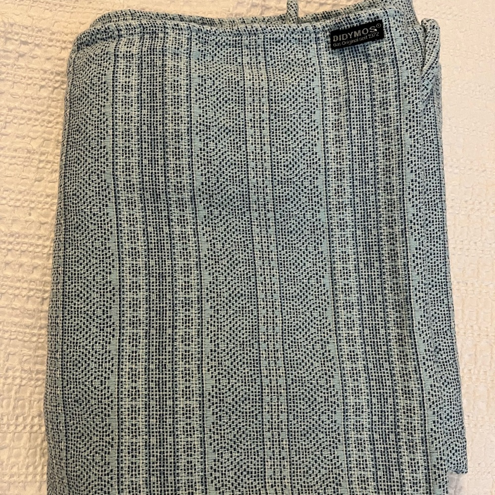 Didymos Woven Wrap in Blue and White